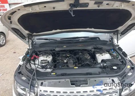 2016 Land Rover Range Rover 3.0L V6 Turbocharged Diesel Hse Td6 z USA, uszkodzony, nr VIN SALGS2KF5GA298337